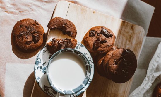 latte biscotti cioccolato